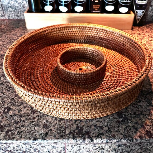 Woven Rattan Chip & Dip Server Tray Charger 15" William Sonoma - Picture 1 of 13